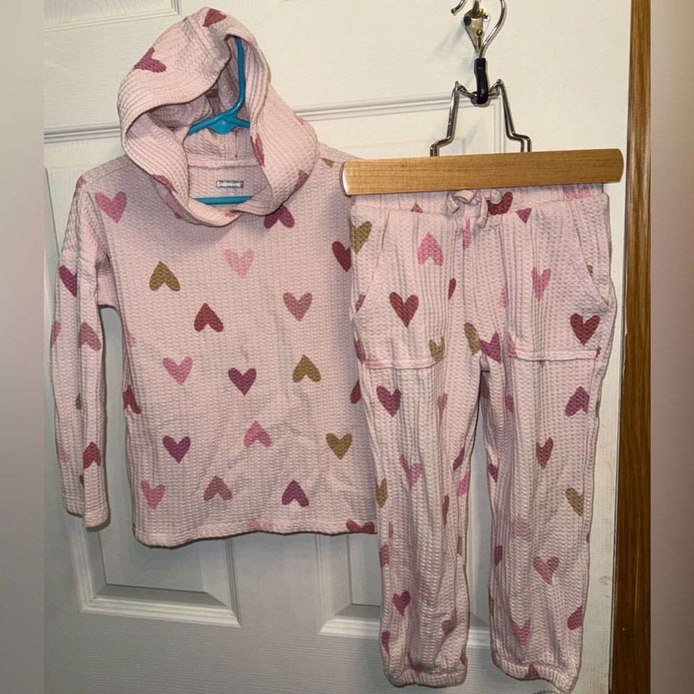 Girls 4T matching heart set